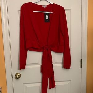 Red front tie top (FashionNova) Size Large